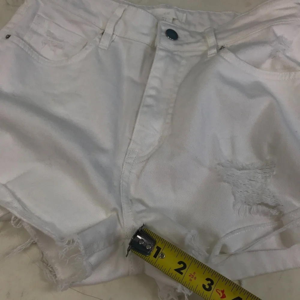 High Rise White denim raw edge cutoff shorts size6